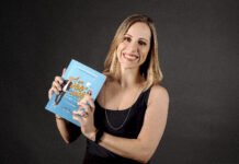 A um voo de você: Romance sobre escolhas e reencontros A um voo de você