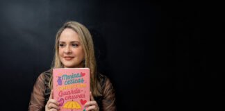 Meninas céticas compartilham guarda-chuvas: romance de Gisele Meninas céticas compartilham guarda-chuvas