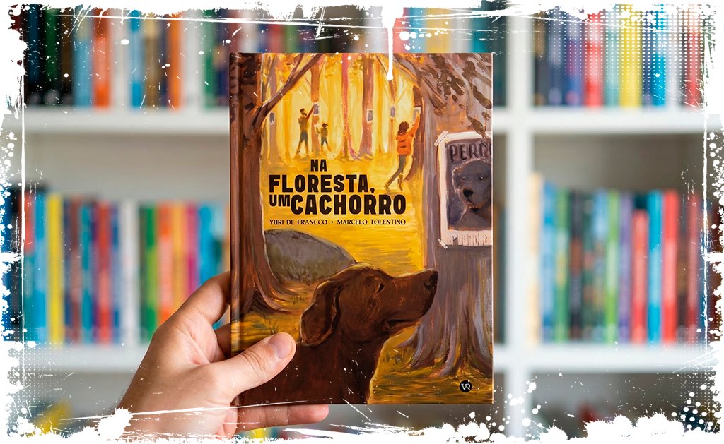 Na floresta, um cachorro