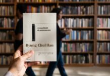 A tonalidade do pensamento chega ao Brasil pela Crítica A tonalidade do pensamento