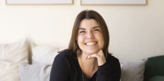Carla Meneghini apresenta aventura criativa na Bienal SP Carla Meneghini